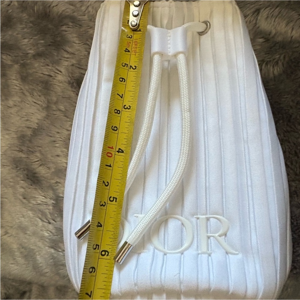 Dior Pouch - Picture 9 of 13